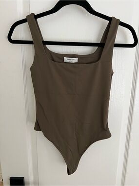 Babaton Bark Brown Contour Square neck Bodysuit